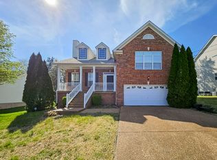 176 E Harbor, Hendersonville, TN 37075