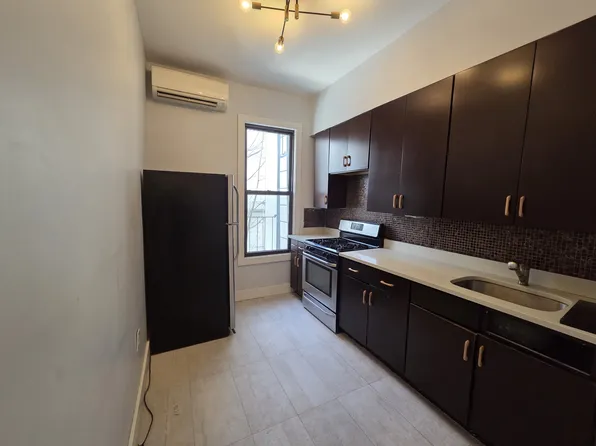 20 Bleecker Street image 1 of 14