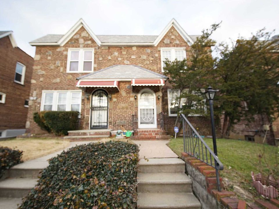 1st image of 2919 202nd St