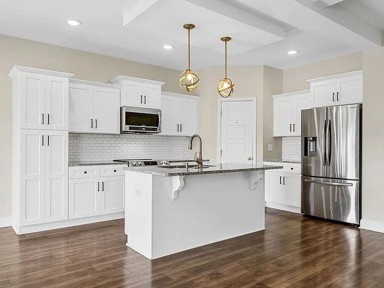 1140 Eagles Bluff Dr — Photo 10