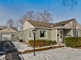 349 Bangs St, Wauconda, IL 60084