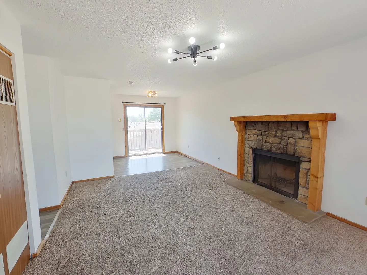 3950 N Garland -4 — Photo 2