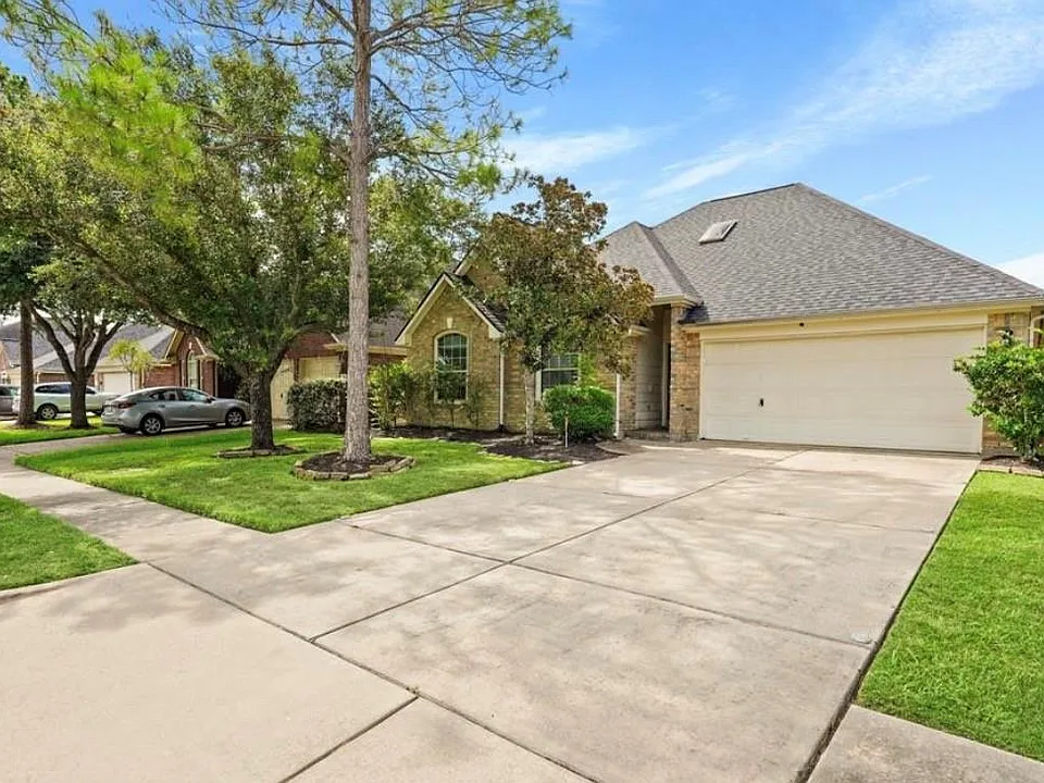 3106 Valley Ct