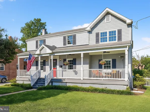 10406 Ewell Ave, Kensington, MD 20895