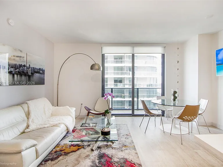 55 SW 9th St #3802 — Photo 3