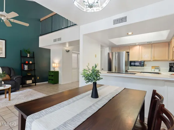7755 E Via Ventana Norte, Tucson, AZ 85750