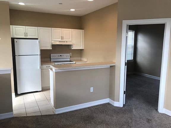 2nd image of 2205 Osprey Ave