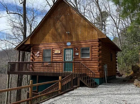 7 Horton Hollow Rd, Bryson City, NC 28713