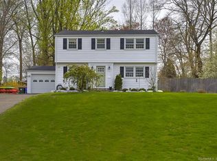 132 Shelter Rock Rd, Fairfield, CT 06825