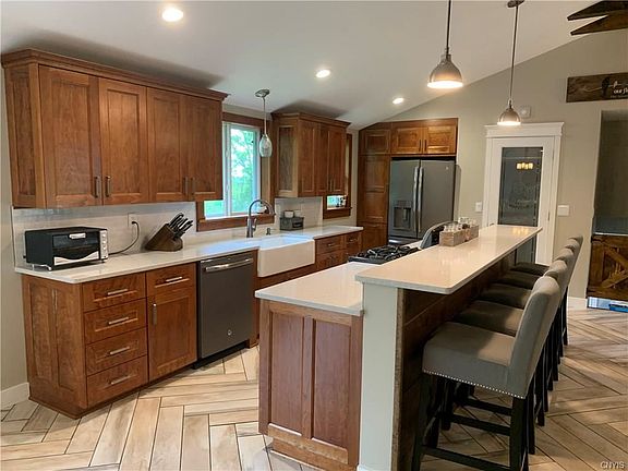 5th image of 6041 Sewickley Dr