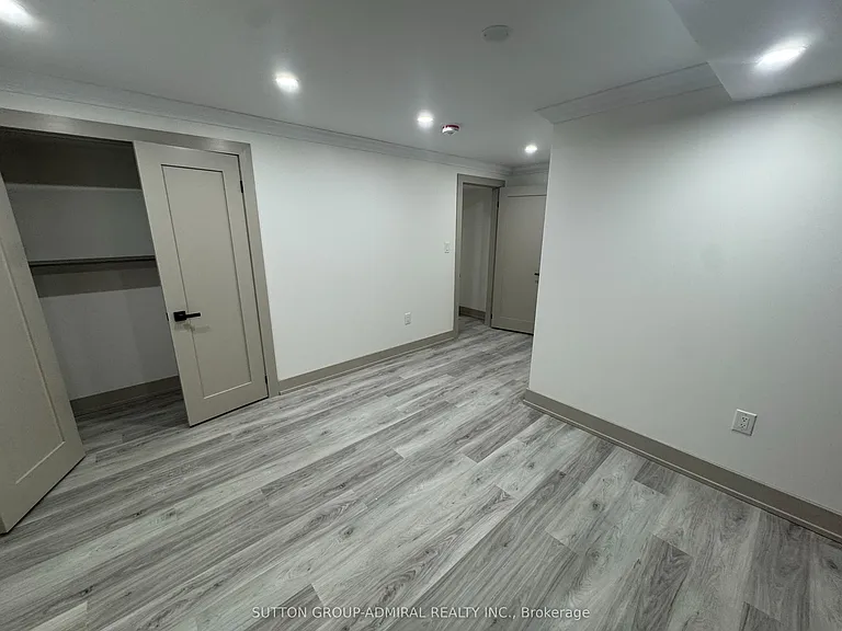 29 Wendelyn Dr #BASEMENT — Photo 9
