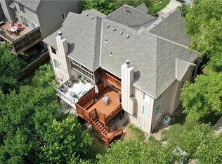 12013 Hemlock St, Overland Park, KS 66213