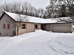 16N961 Sleepy Hollow Rd, Dundee, IL 60118