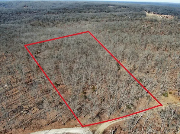 16 Forever Dr, Lake Ozark, MO 65049