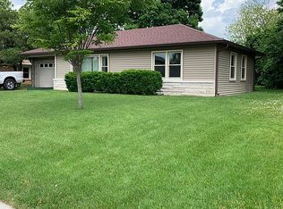 330 S 30th St, Terre Haute, IN 47803