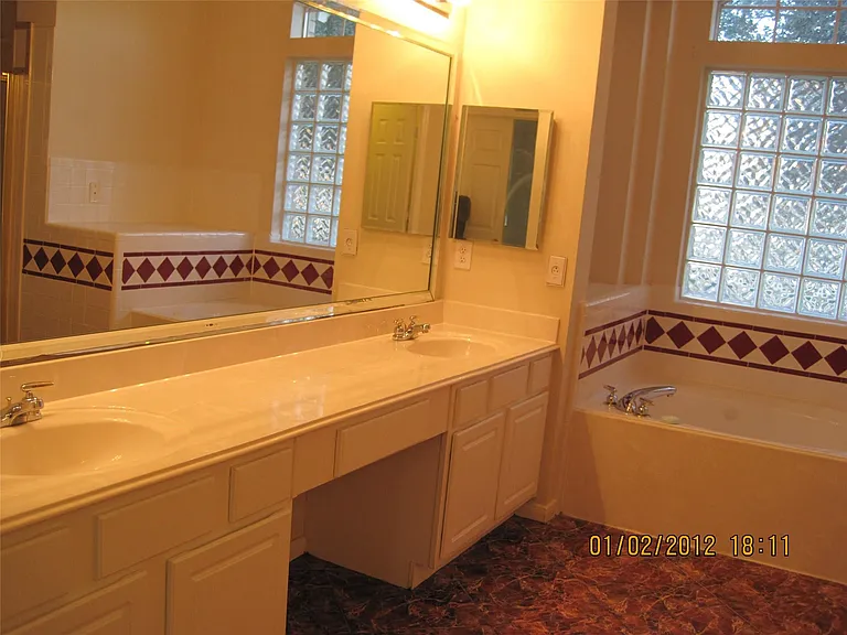 3302 E Cedar Hollow Dr — Photo 36