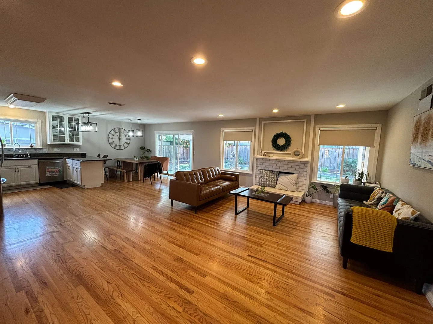 West San Jose - Updated Home With Open Floorplan And Central Ac — Photo 3