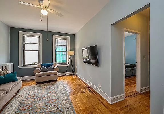2nd image of 3279 Hull Ave APT 4