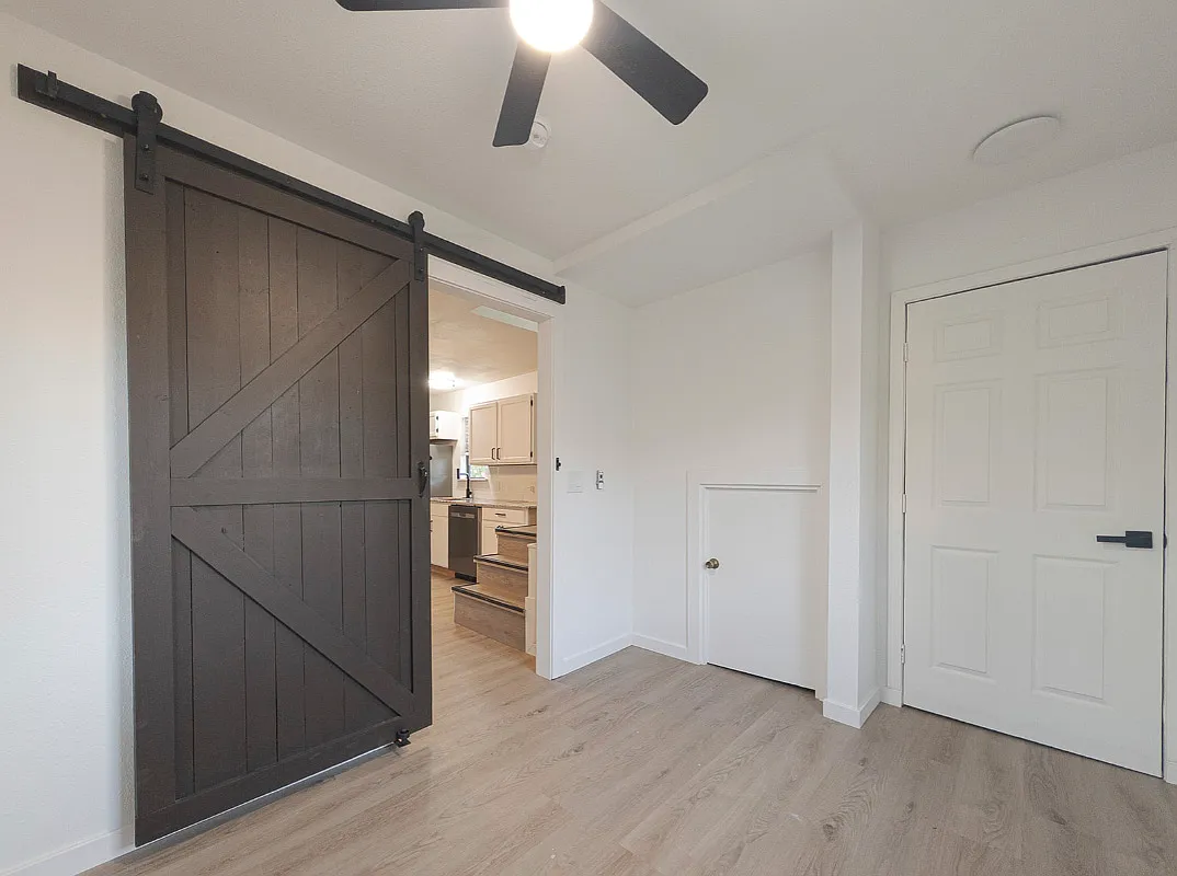 2 bed, 750 sqft, $1,250 — Photo 3