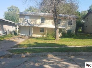 9628 Meredith Ave, Omaha, NE 68134