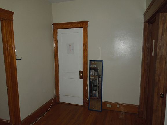 2nd image of 132 Glenville Ave #4