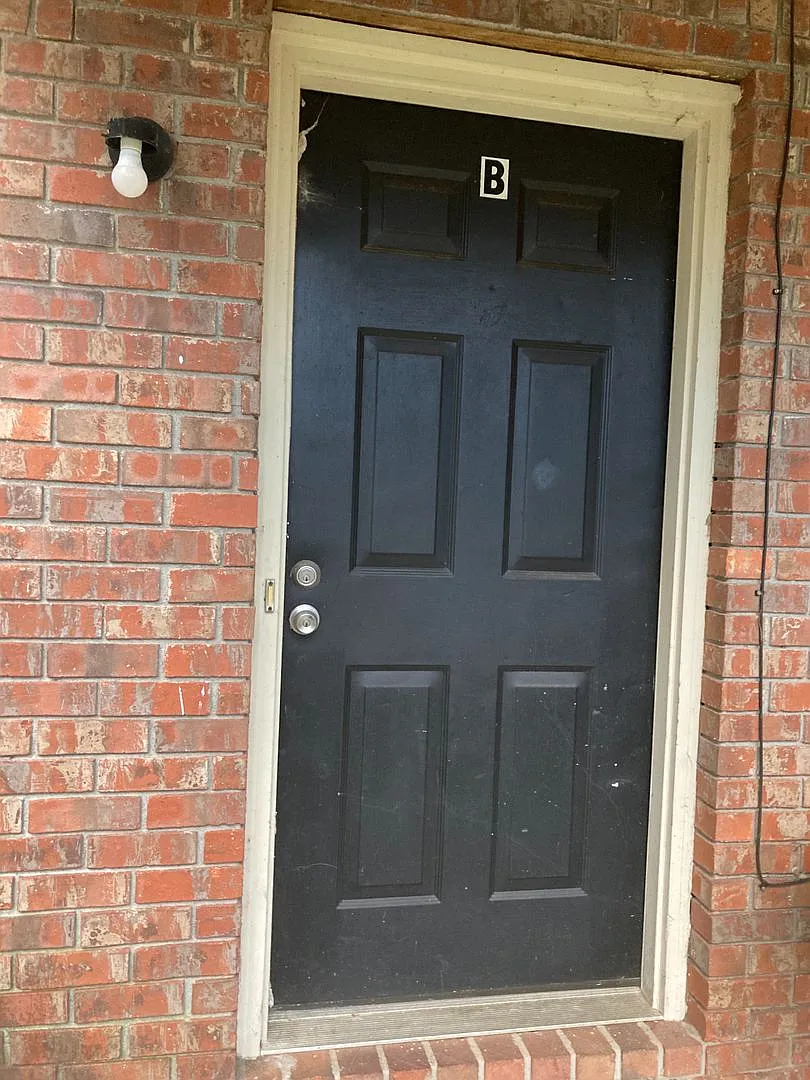 249 Mountain View Rd — Photo 2