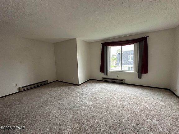 3rd image of 815 Duke Dr APT 326