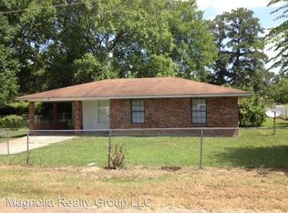 700 Lawrence St, Leesville, LA 71446