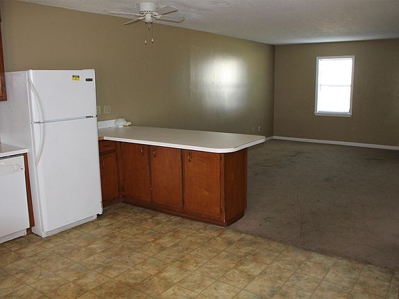 2nd image of 2700 Doncaster Dr APT C