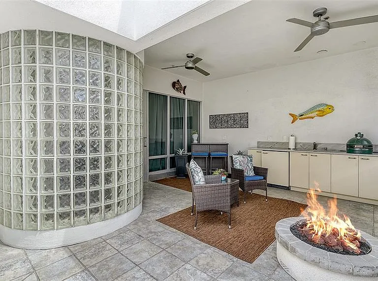 235 Cocoanut Ave #106B — Photo 42