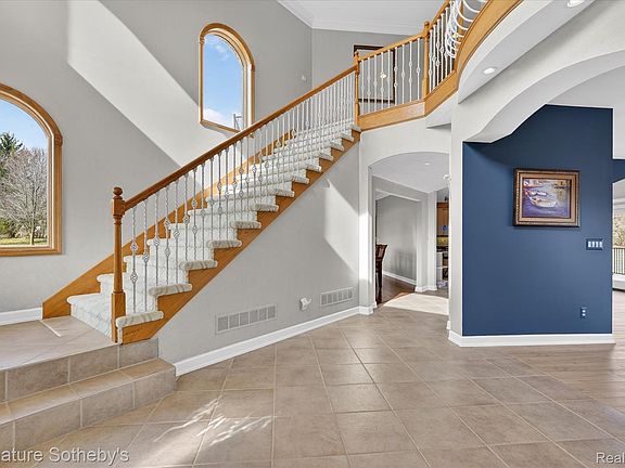 5th image of 7455 Groveland Rd