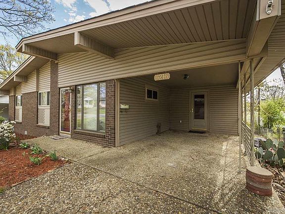 3rd image of 6216 Blackhawk Rd