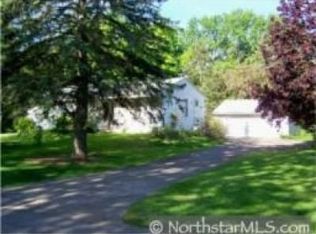 3610 Leroy St, Deephaven, MN 55391