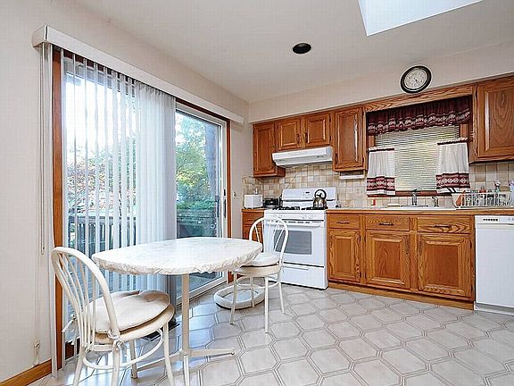 Kitchen to Oversized Deck