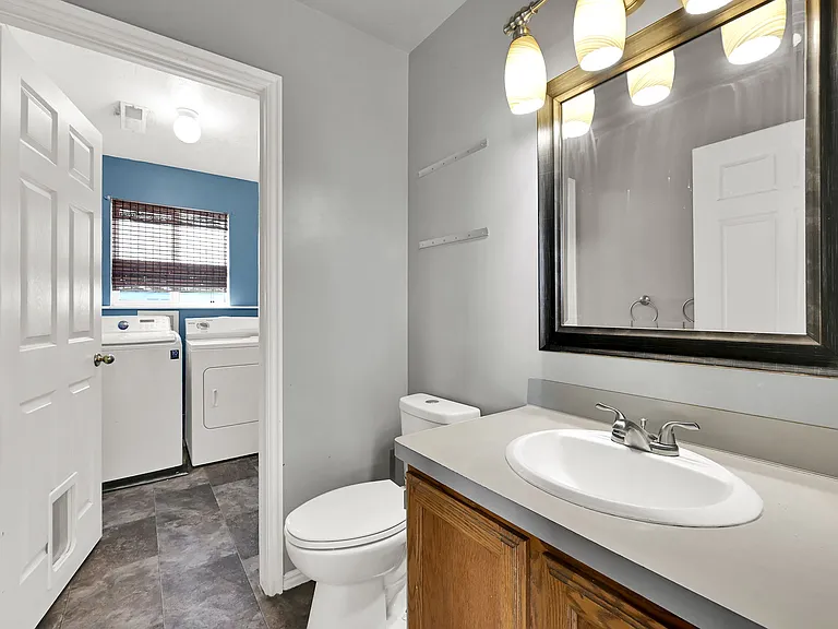 5991 S 3260 W — Photo 24
