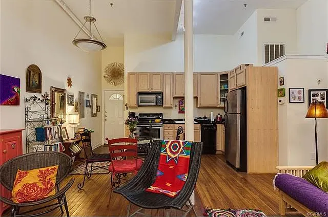 209 N 19th St #23 — Photo 1