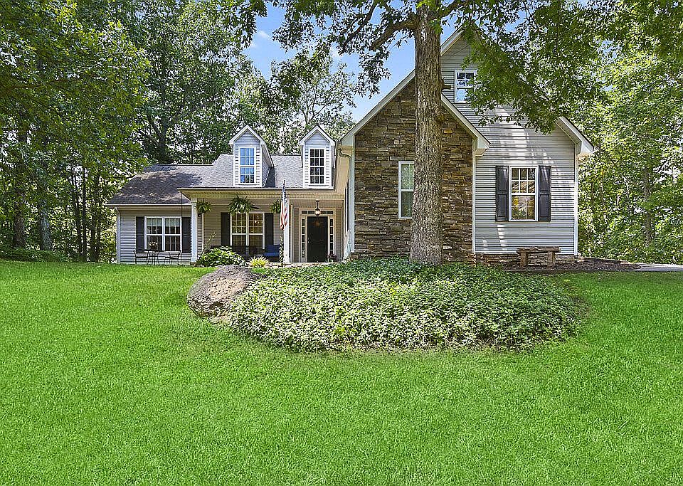 1st image of 156 Greatwood Dr