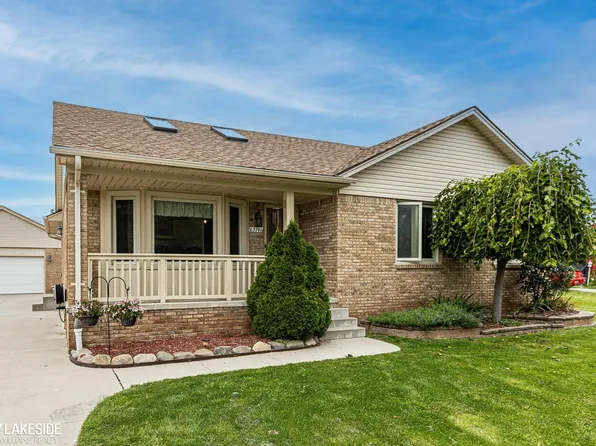 63741 Place Rd, Lenox, MI 48050