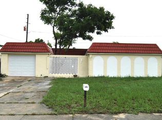 5021 Manor Dr, New Port Richey, FL 34652