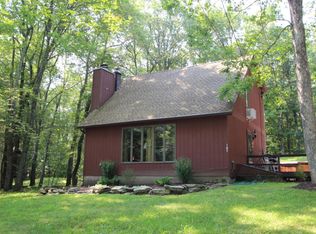109 Cabin Dr, Milford, PA 18337