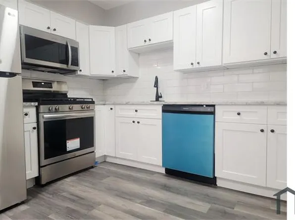 12 Haley Rd, Essex, MD 21221