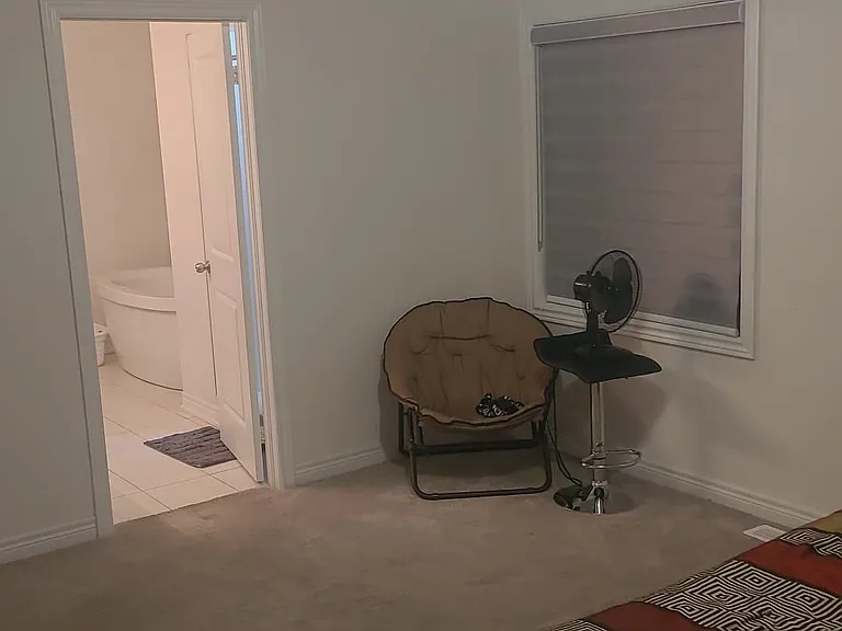 448 Black Cherry Cres — Photo 13