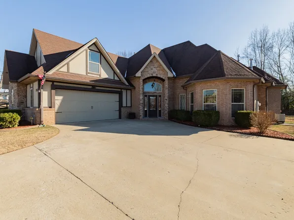 3200 Austin Brian Ct, Clarksville, TN 37043