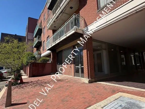 102 Church St, Philadelphia, PA