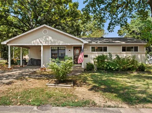 910 Wildwood Ave, Sherwood, AR 72120