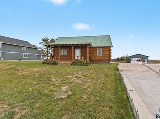 21251 Vantage Point Rd, Lake Preston, SD 57249