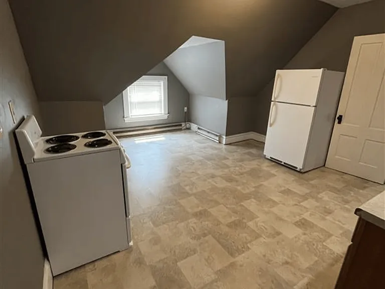16 West St #3 — Photo 9