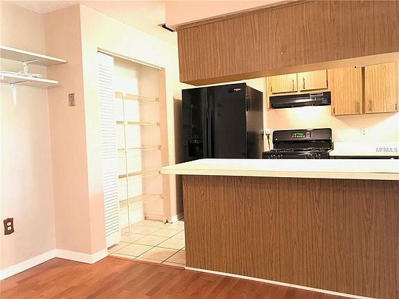 4th image of 614 Laborde Dr