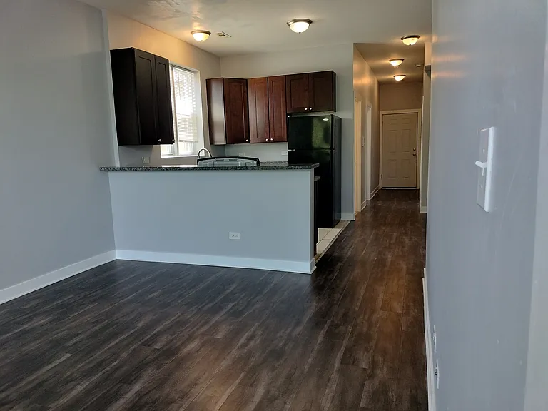 4800 S Winchester Ave — Photo 18