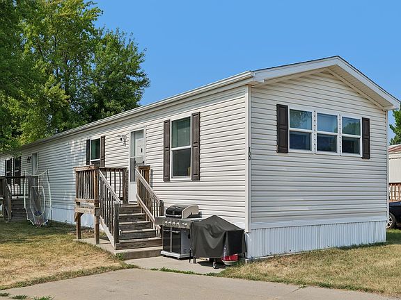 2nd image of 100 Crimson Dr